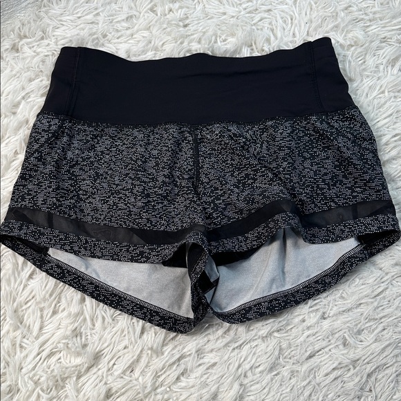 Lululemon Pace Perfect Short (3") Soundwave White Black / Black - Picture 1 of 5